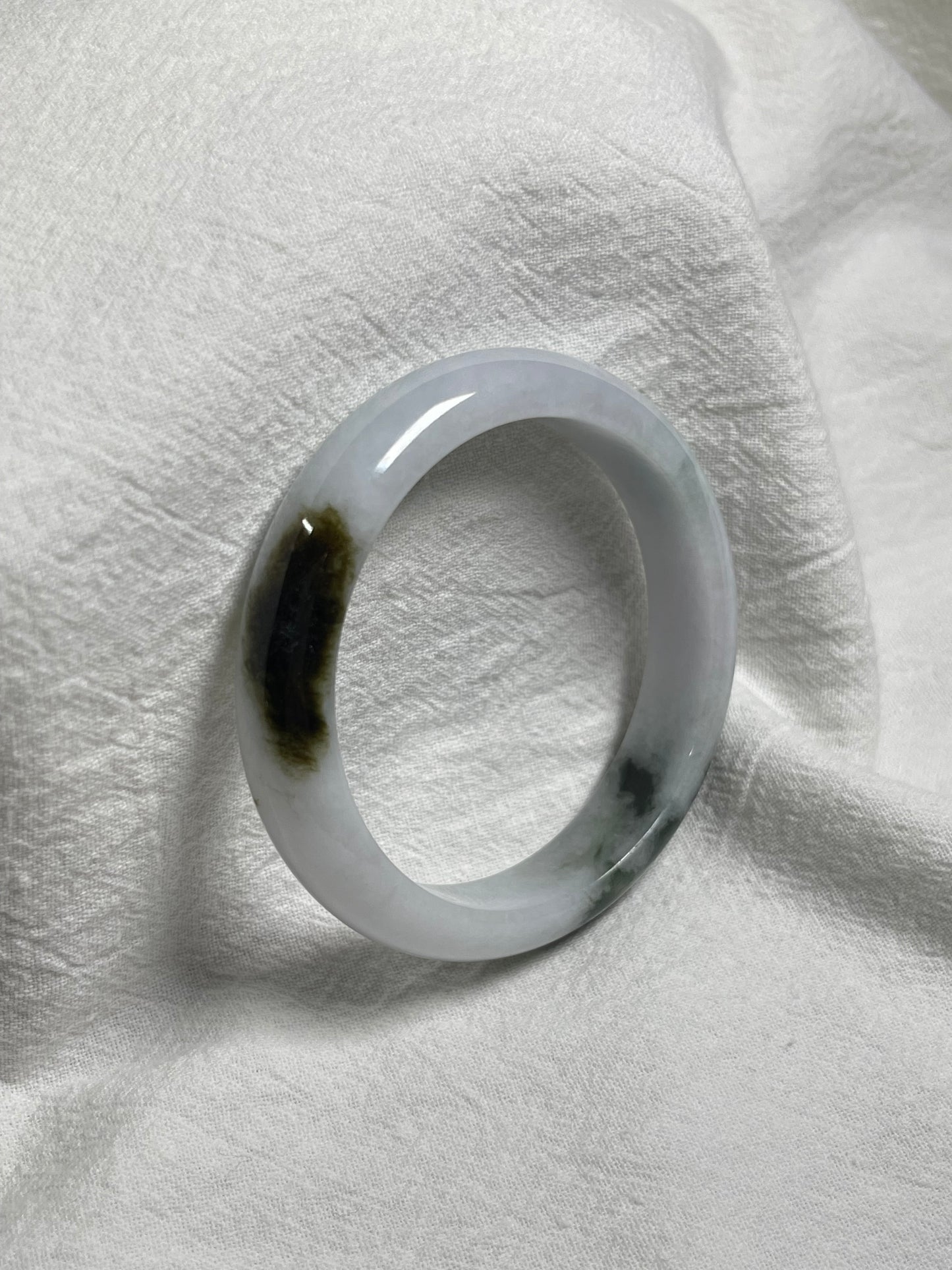 Jadeite jade (size: 53.5 mm) • #8177