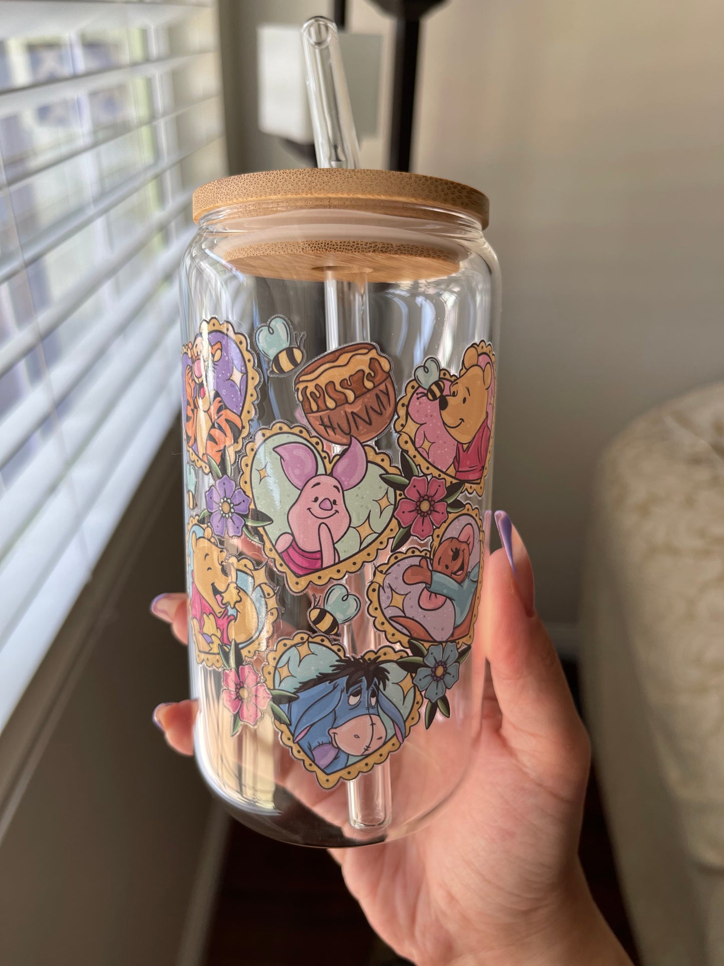 Pooh friends - 16 oz *lid + straw included