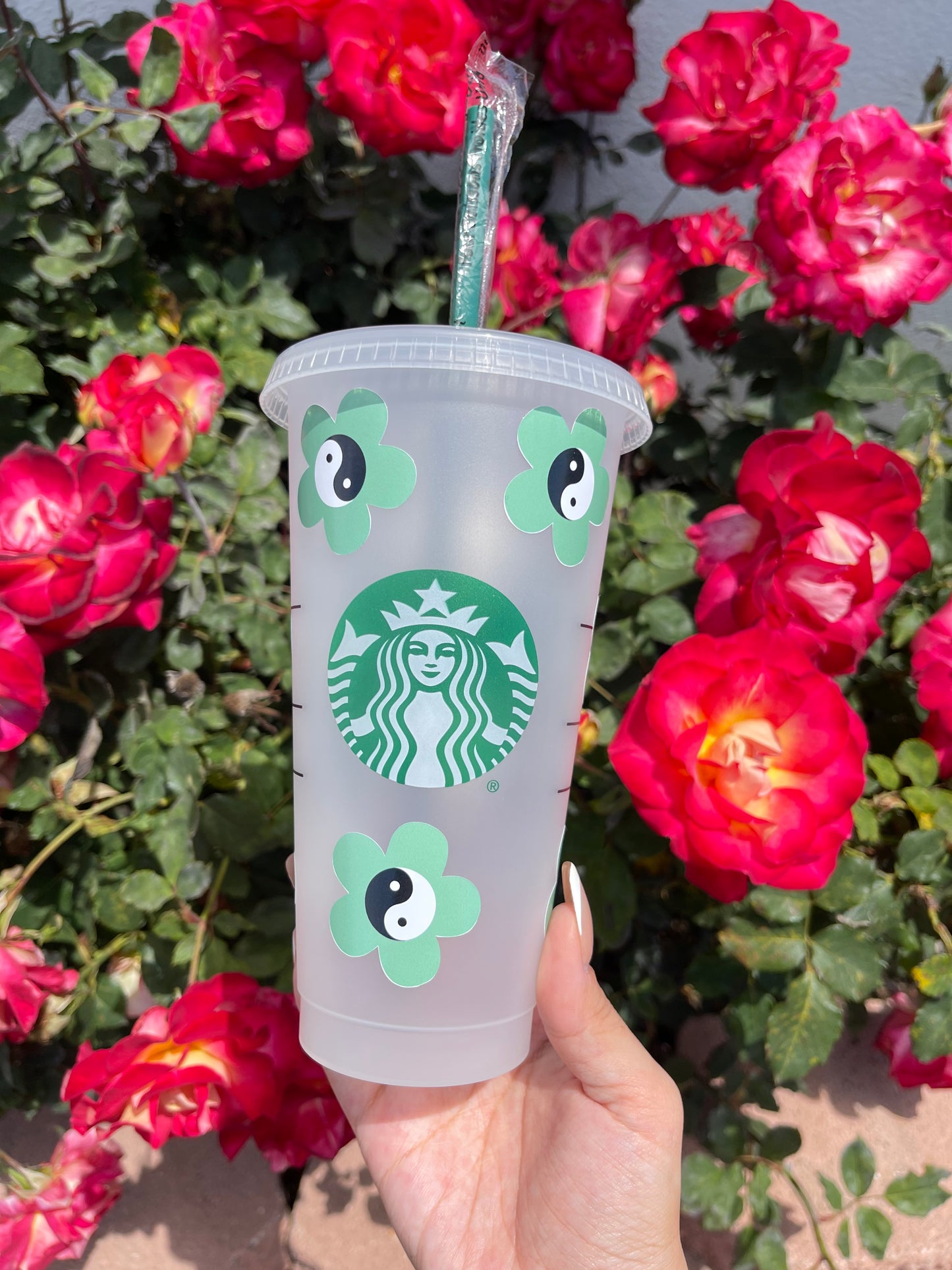Flower Yin Yang green tumbler