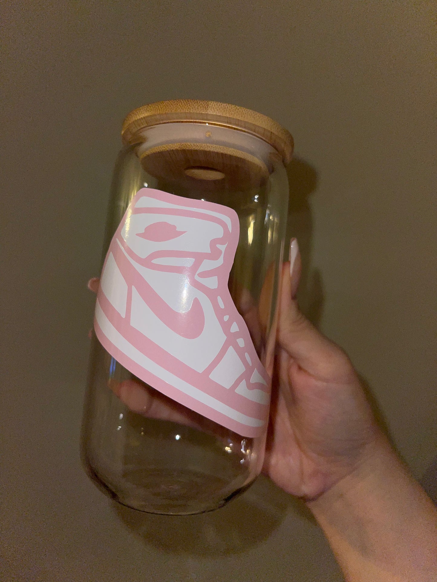16 oz glass can • Sneaker head - Jordans