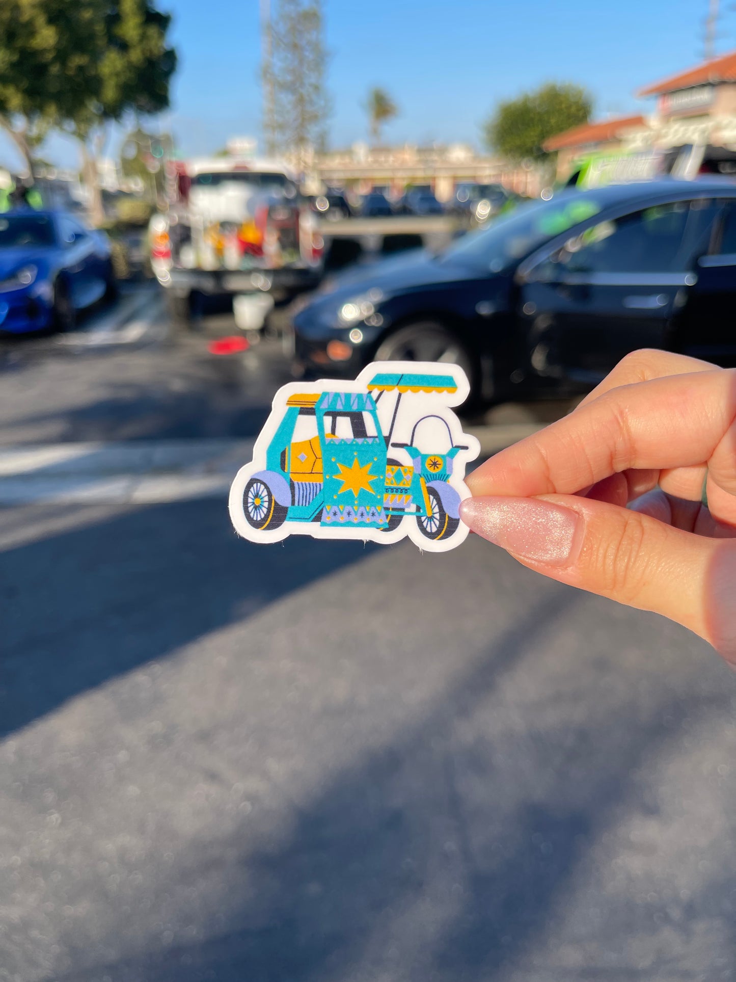 STICKER: tricycle — blue or red